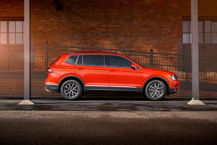  Volkswagen Tiguan SE 2017 года  (NA) (фото 4 из 4)